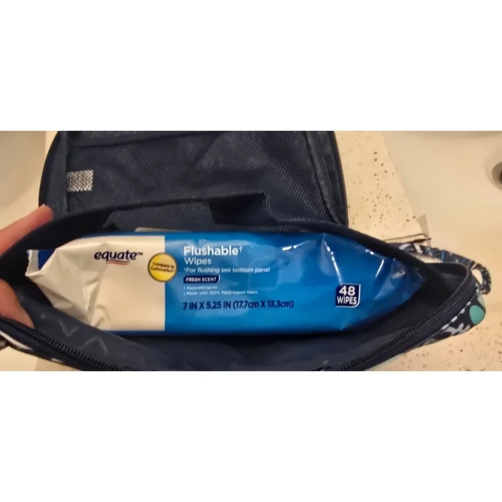 Vera Bradley blue medallion